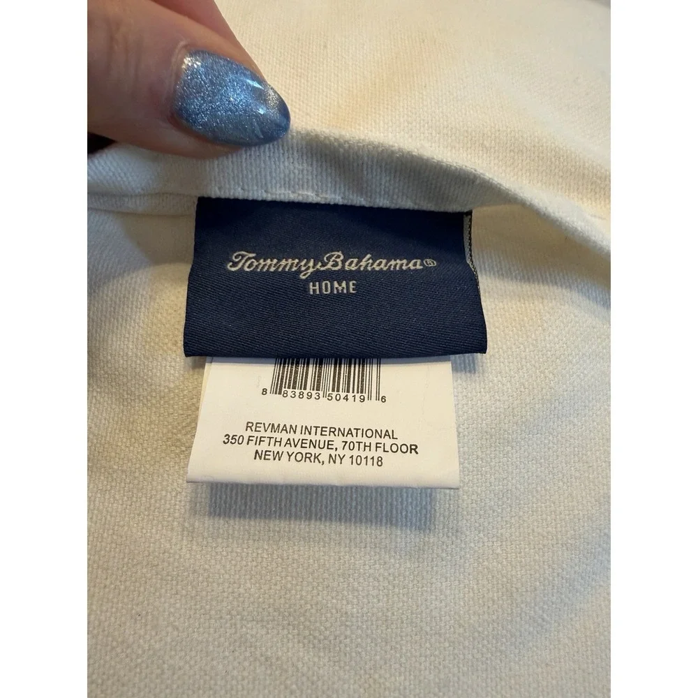 Tommy Bahama 17